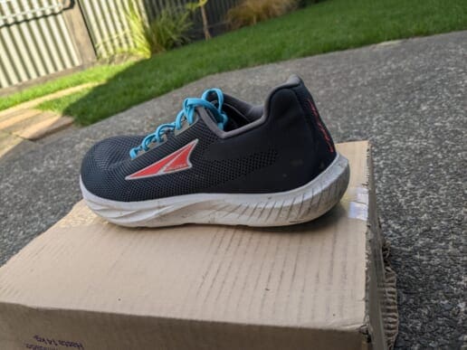 Altra Escalante 4 Review - Back to the old school Escalante!? vs Escalante 3 - Barefoot Run Review