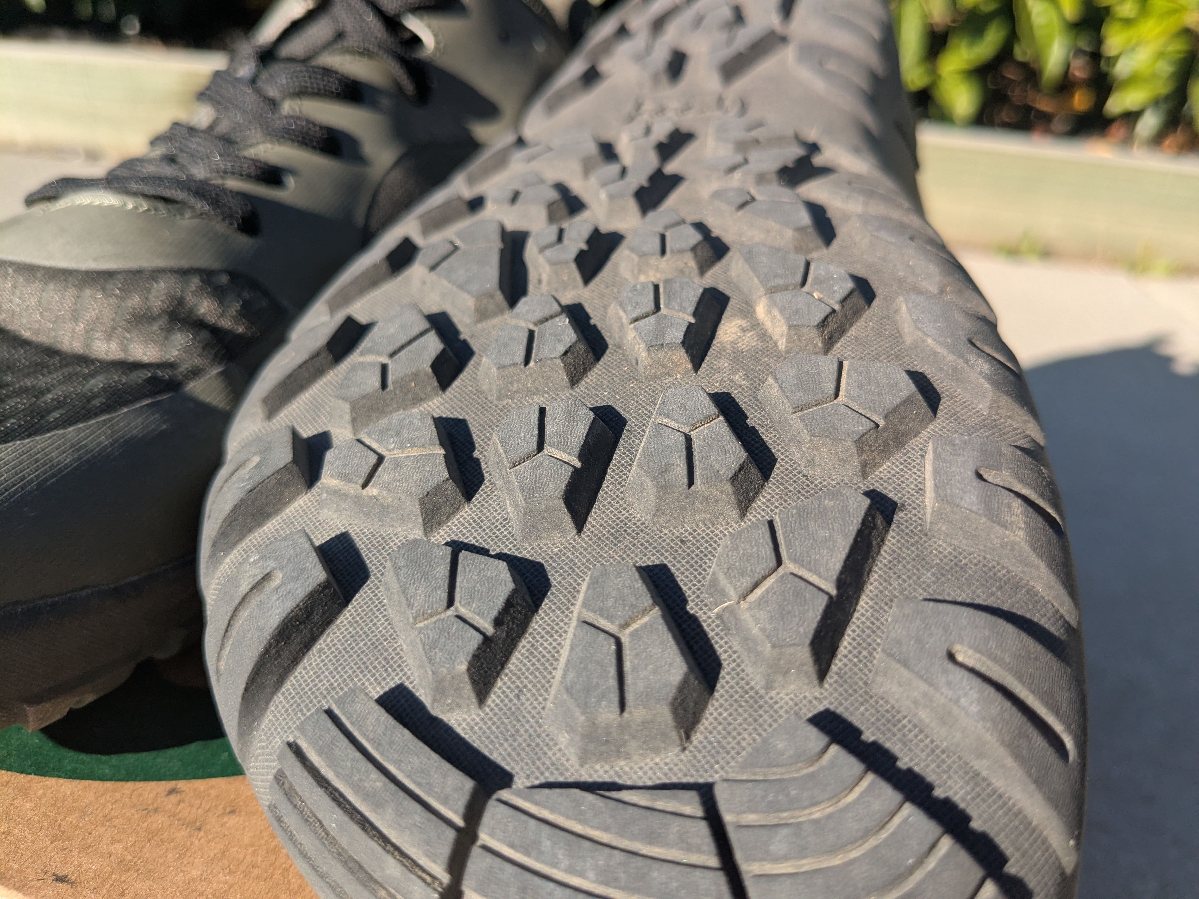 Freet Feldom 2 outsole with aggressive 4.5mm lugs for mud traction