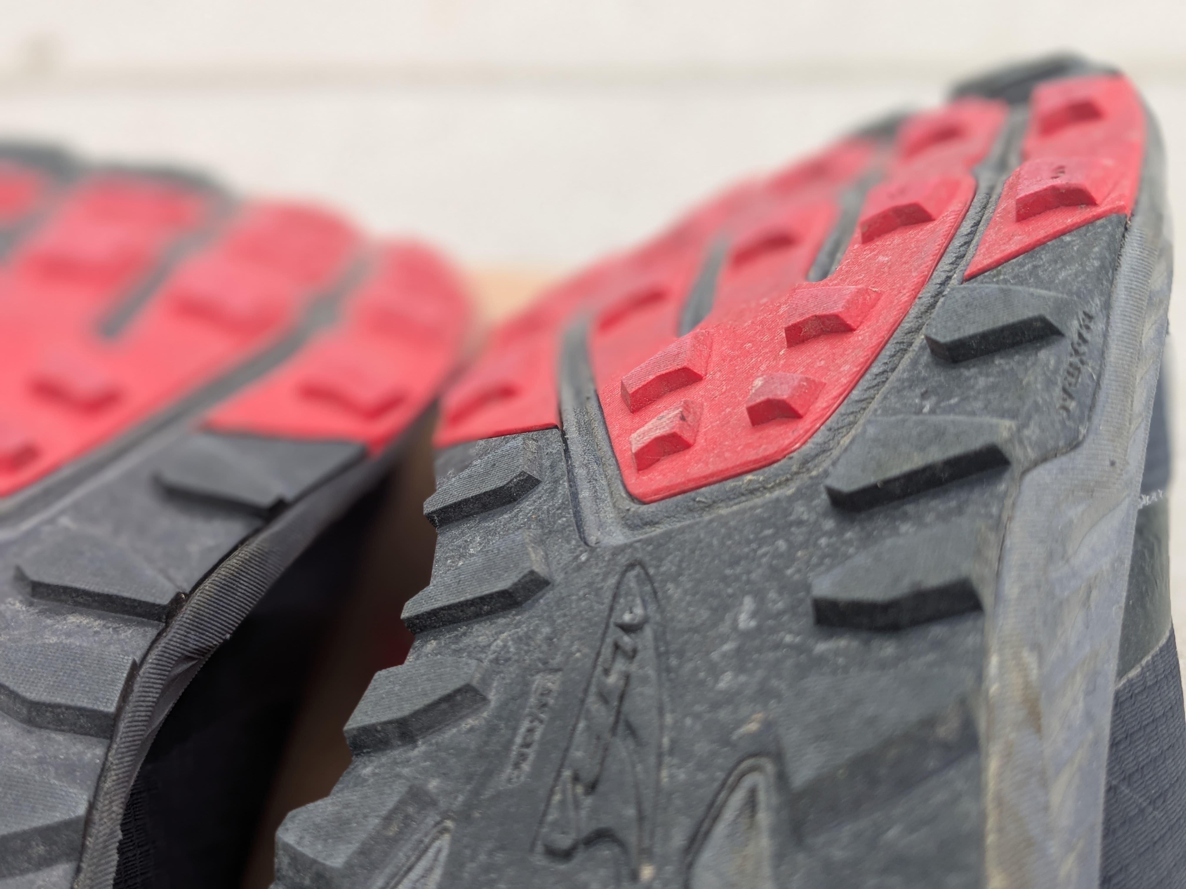 Altra Superior 7 outsole with MaxTrack rubber and improved lug pattern